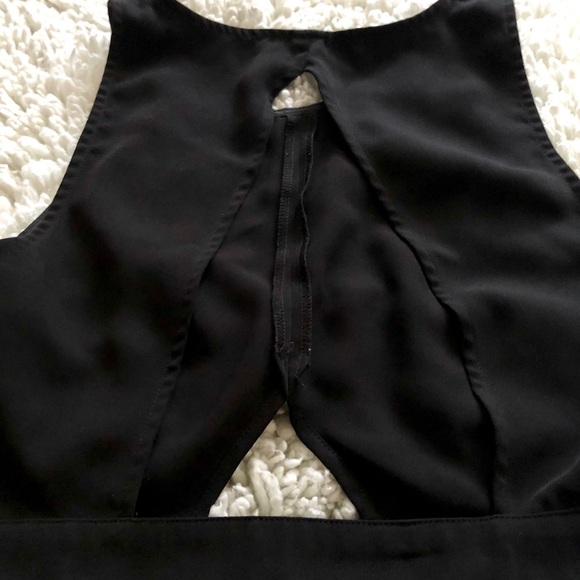 Crop Halter Top - Picture 2 of 4